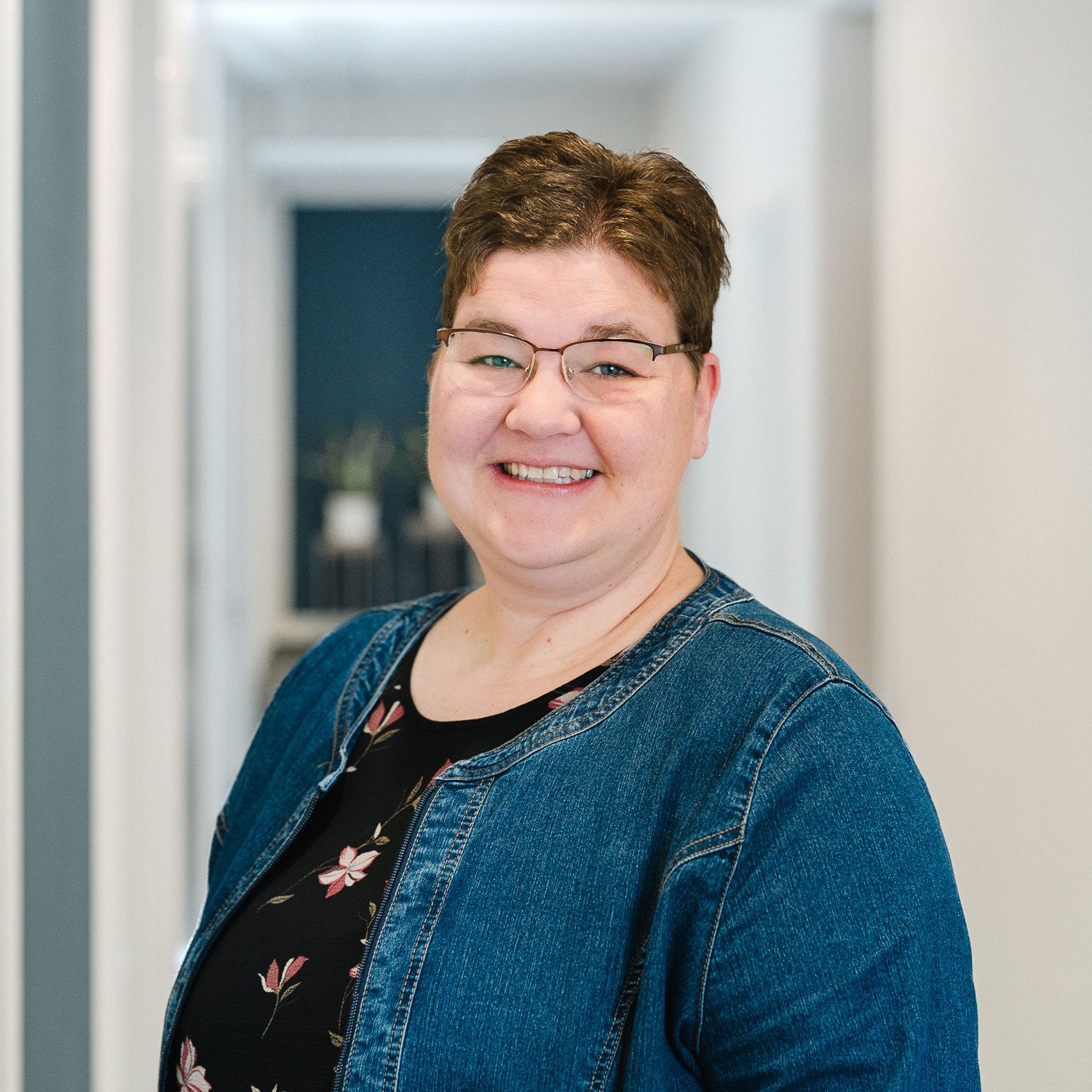 Mitarbeiterin der Kanzlei Lotz und Partner